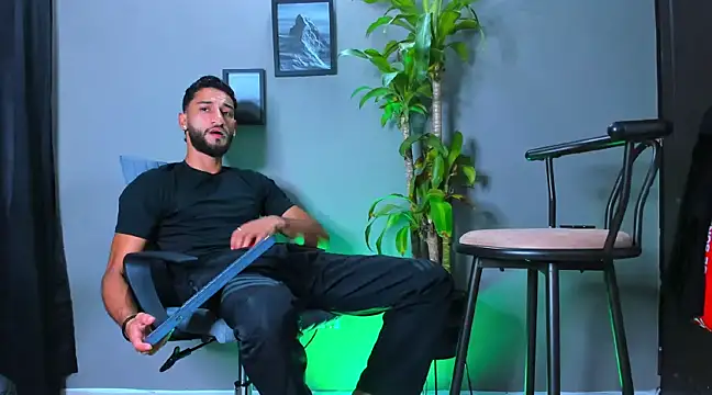 Damian 022 online show from 25, 2, 2025
