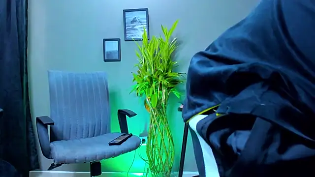 Damian 022 online show from 19, 10, 2025