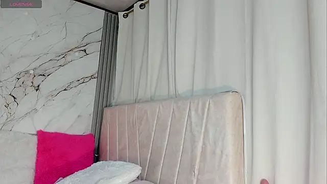 Snapshot of angeli_sexi chatting on 9, 11, 2025 angeli sexi online show from 9, 11, 2025