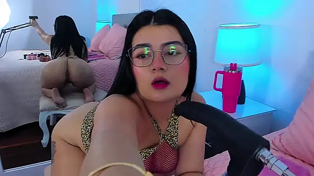 Samantha  Vega online show from 6, 2, 2026