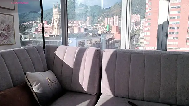 Bella ev online show from 2, 4, 2026