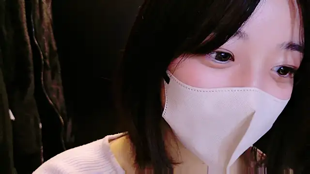 Snapshot of HaruruHappy chatting on 1, 3, 2025 HaruruHappy online show from 1, 3, 2025