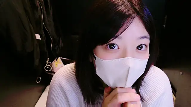 Snapshot of HaruruHappy chatting on 1, 3, 2025 HaruruHappy online show from 1, 3, 2025