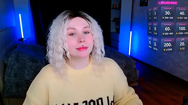 Snapshot of Blueberry-baby chatting on 24, 11, 2025 Blueberry-baby online show from 24, 11, 2025