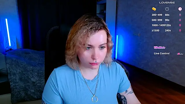 Snapshot of Blueberry-baby chatting on 6, 3, 2025 Blueberry-baby online show from 6, 3, 2025