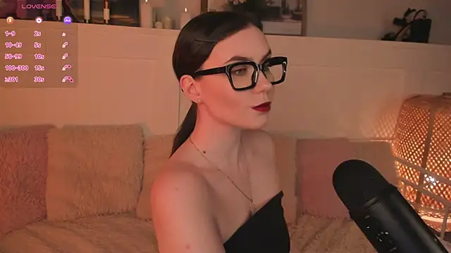 UnaMedison online show from 10, 4, 2026