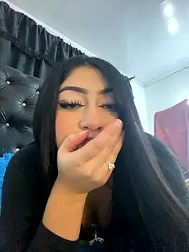 Snapshot of KittyRous chatting on 2, 12, 2024 KittyRous online show from 2, 12, 2024