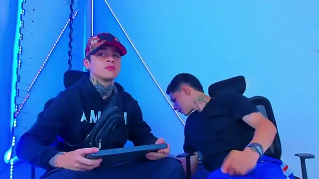 HOT boy2025 online show from 23, 10, 2025