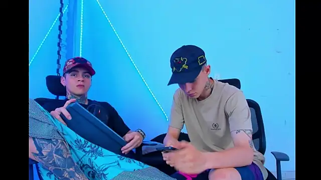 HOT boy2025 online show from 20, 9, 2025