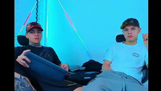 HOT boy2025 online show from 17, 9, 2025