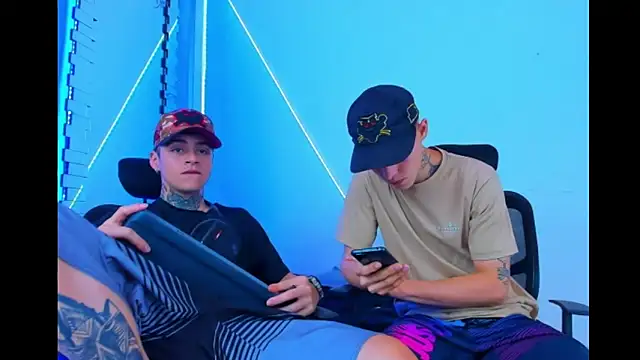 HOT boy2025 online show from 22, 9, 2025
