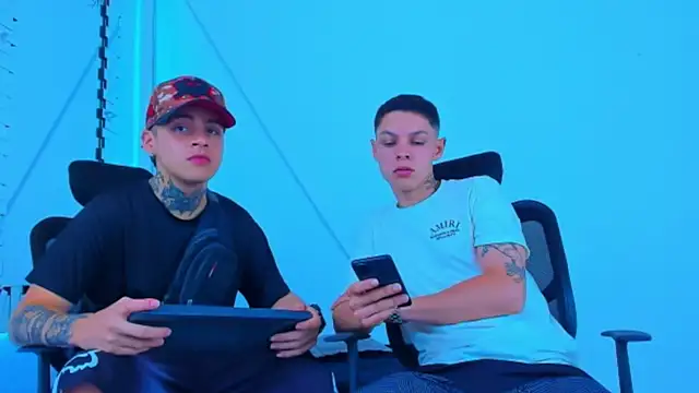 HOT boy2025 online show from 4, 11, 2025