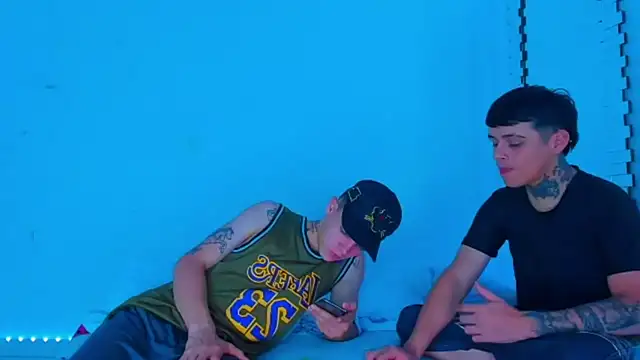 HOT boy2025 online show from 1, 2, 2025