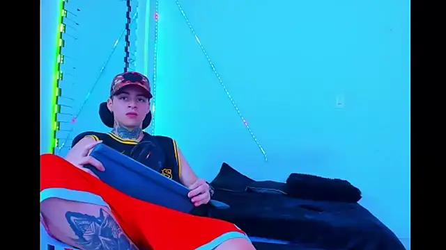 HOT boy2025 online show from 23, 9, 2025