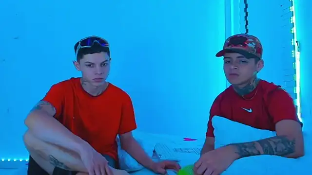 HOT boy2025 online show from 3, 2, 2025