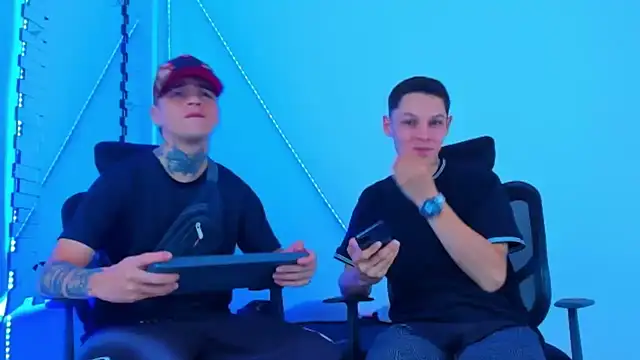 HOT boy2025 online show from 1, 11, 2025