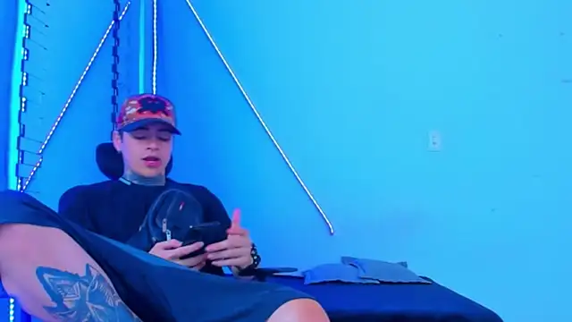 HOT boy2025 online show from 22, 10, 2025