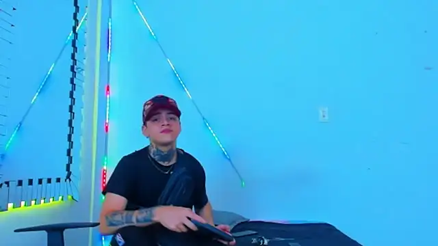 HOT boy2025 online show from 27, 9, 2025