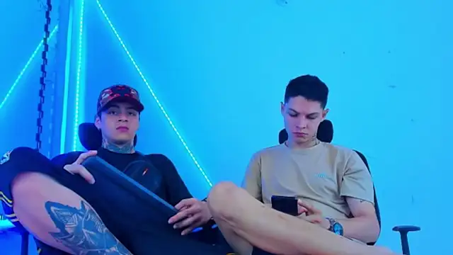 HOT boy2025 online show from 14, 10, 2025