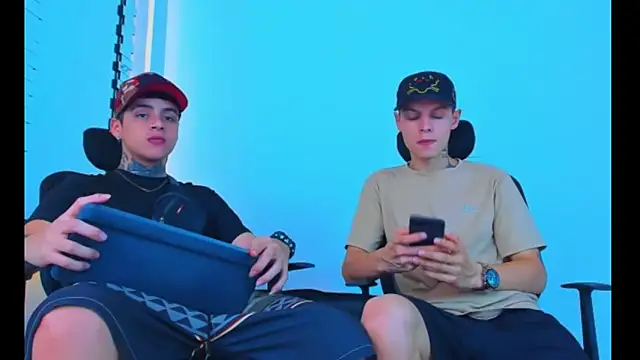 HOT boy2025 online show from 26, 11, 2025