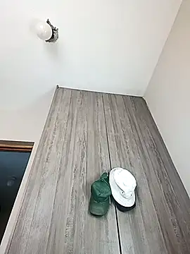 Mayo01  online show from 3, 12, 2025