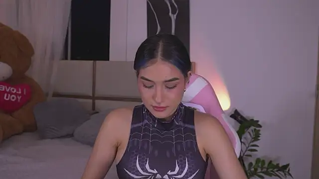 Snapshot of AnnyHizzle chatting on 28, 5, 2026 AnnyHizzle online show from 28, 5, 2026
