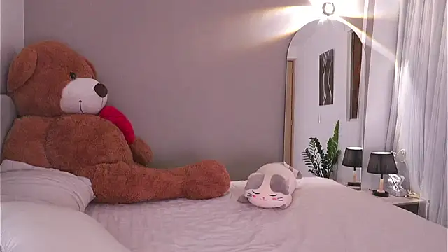 Snapshot of AnnyHizzle chatting on 22, 10, 2025 AnnyHizzle online show from 22, 10, 2025