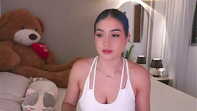 Snapshot of AnnyHizzle chatting on 18, 10, 2025 AnnyHizzle online show from 18, 10, 2025