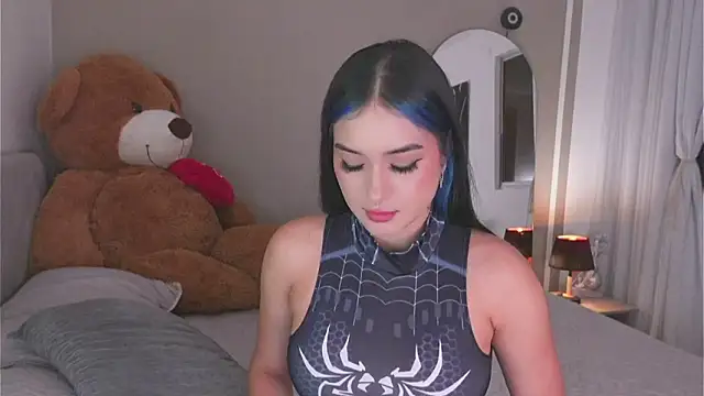 Snapshot of AnnyHizzle chatting on 7, 10, 2025 AnnyHizzle online show from 7, 10, 2025