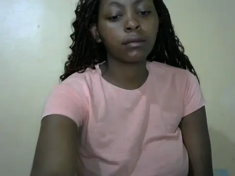 Snapshot of nelly_shyn chatting on 26, 10, 2025 nelly shyn online show from 26, 10, 2025