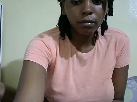 Snapshot of nelly_shyn chatting on 7, 10, 2025 nelly shyn online show from 7, 10, 2025