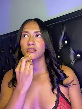 Snapshot of mailyreid chatting on 19, 11, 2025 mailyreid online show from 19, 11, 2025