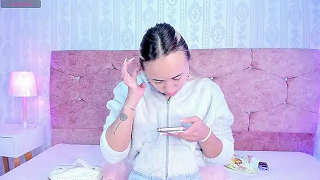 Snapshot of liaa_18 chatting on 11, 9, 2025 liaa 18 online show from 11, 9, 2025