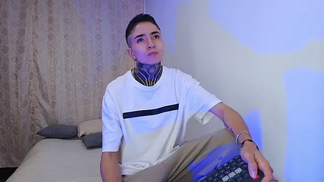 Tinny and Candy online show from 24, 2, 2026