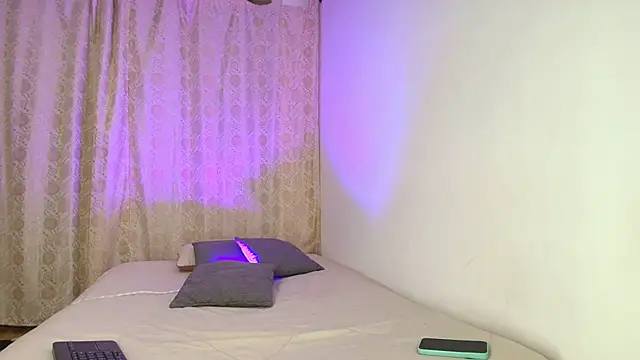 Tinny and Candy online show from 21, 4, 2026