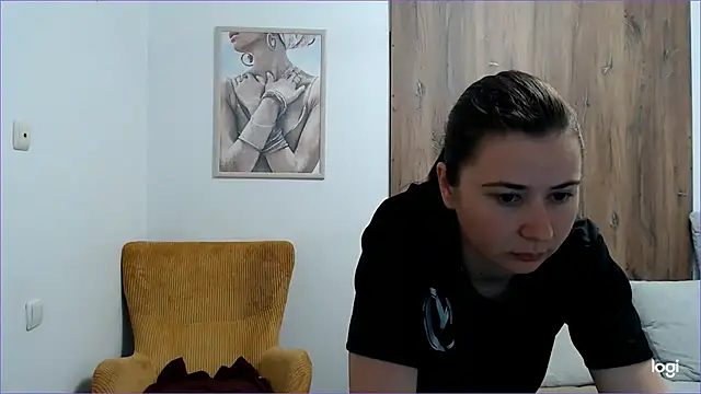 VioletaFlower7 online show from 26, 5, 2026