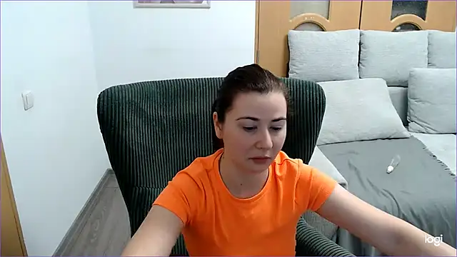 VioletaFlower7 online show from 13, 3, 2026