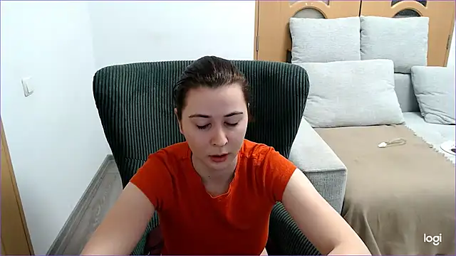 VioletaFlower7 online show from 1, 3, 2026