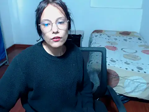 Snapshot of home_vlak chatting on 13, 11, 2025 home vlak online show from 13, 11, 2025