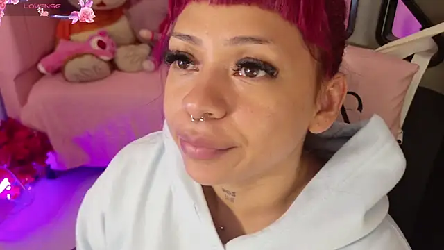 Snapshot of zoesullivan chatting on 13, 7, 2026 zoesullivan online show from 13, 7, 2026