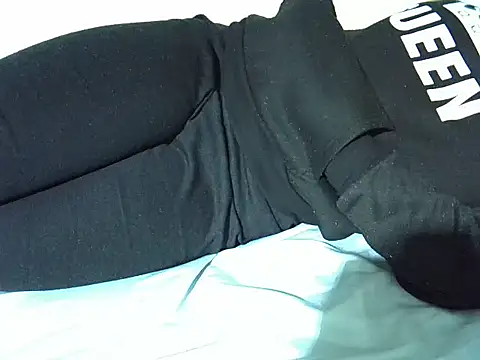 naughtycate  online show from 23, 12, 2025