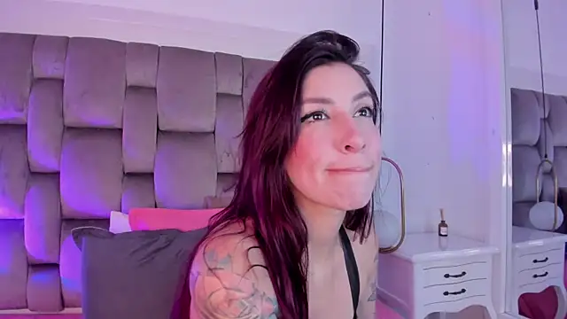 Snapshot of Ginger_Violetta_ chatting on 22, 4, 2026 Ginger Violetta online show from 22, 4, 2026