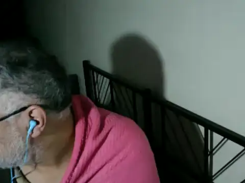 100Tauros online show from 13, 12, 2025