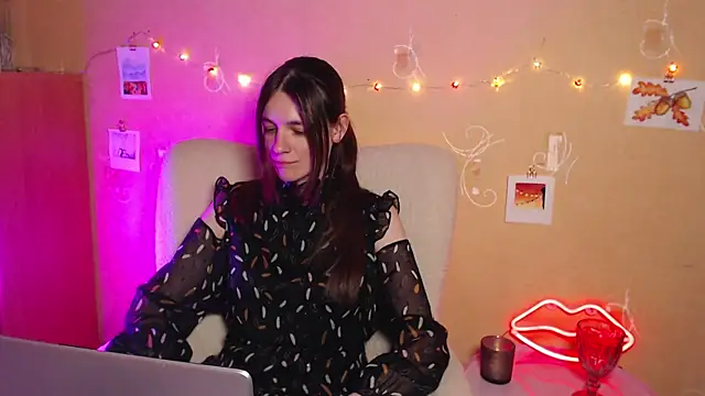 Snapshot of Wonder_woman24 chatting on 20, 9, 2025 Wonder woman24 online show from 20, 9, 2025