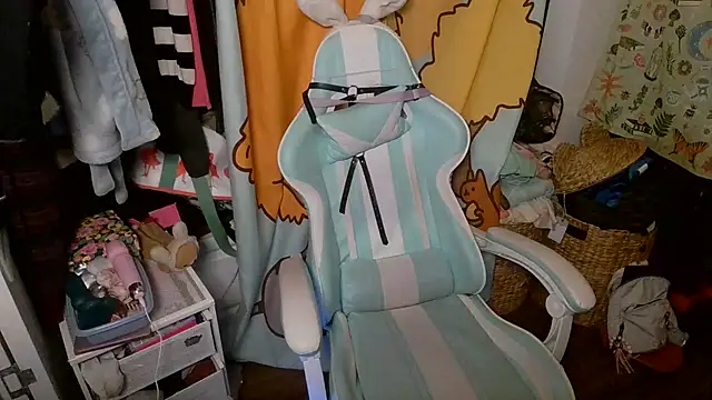 mochi rainbow online show from 1, 3, 2025