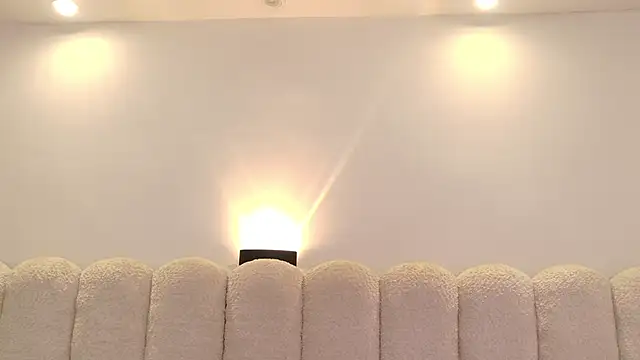 Juliabadlee online show from 3, 12, 2025