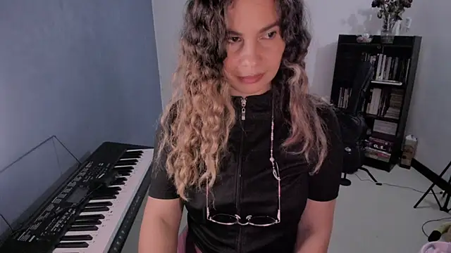 gigi stephans online show from 14, 7, 2026
