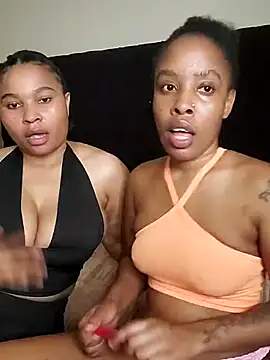 R-thequeen online show from 28, 4, 2026