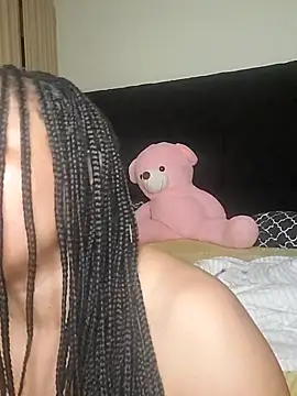 R-thequeen online show from 8, 7, 2026