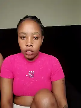 R-thequeen online show from 2, 12, 2025